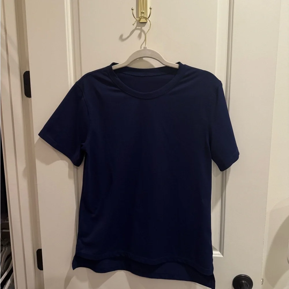 lululemon athletica Navy Short Sleeve Tee - Picture 2 of 2